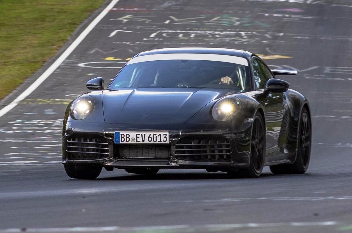 Porsche 911 hybrid to be revealed in full on May 28