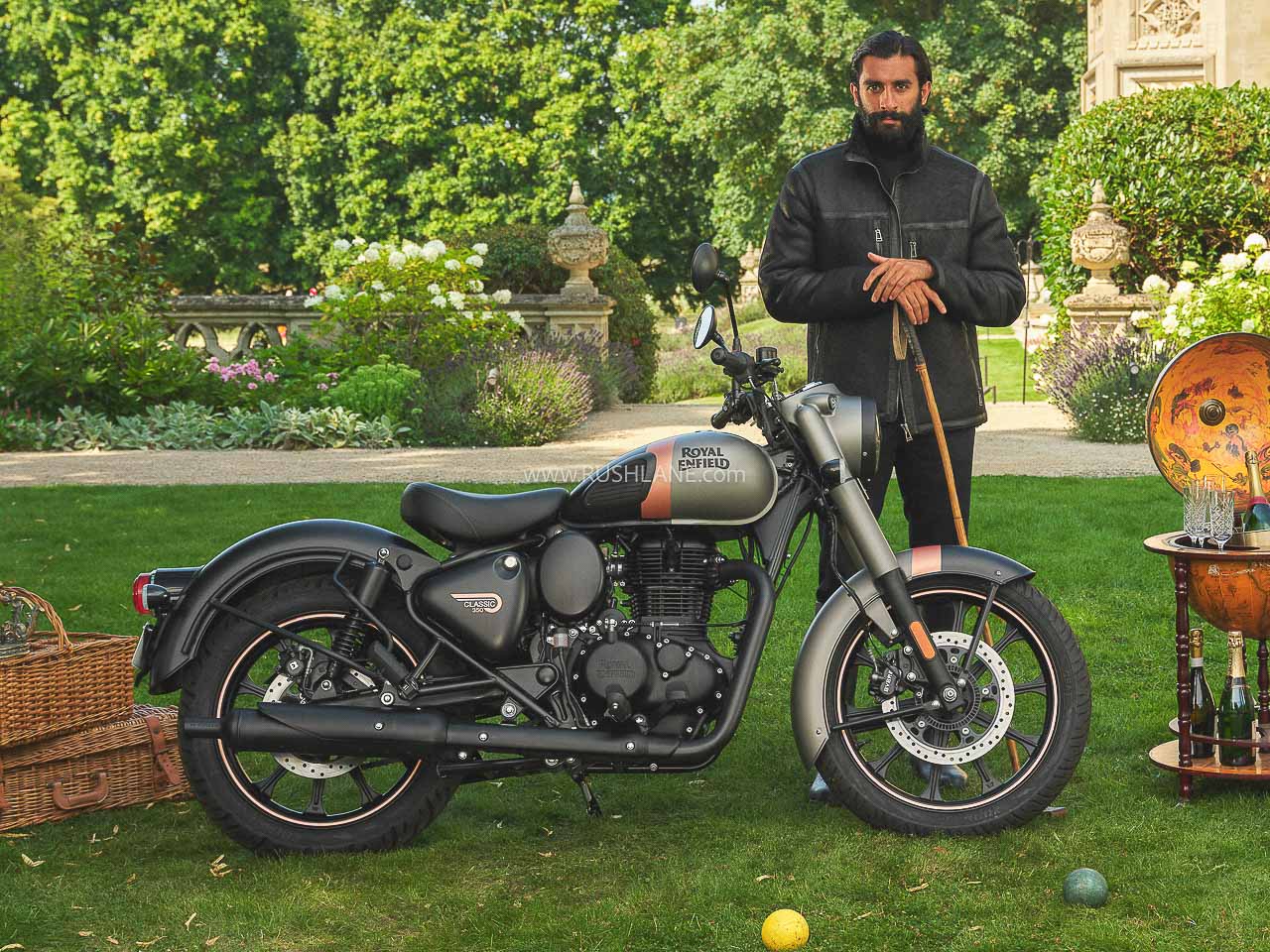 Royal Enfield Sales Sep 2024 – Grows YoY, Stagnant QoQ