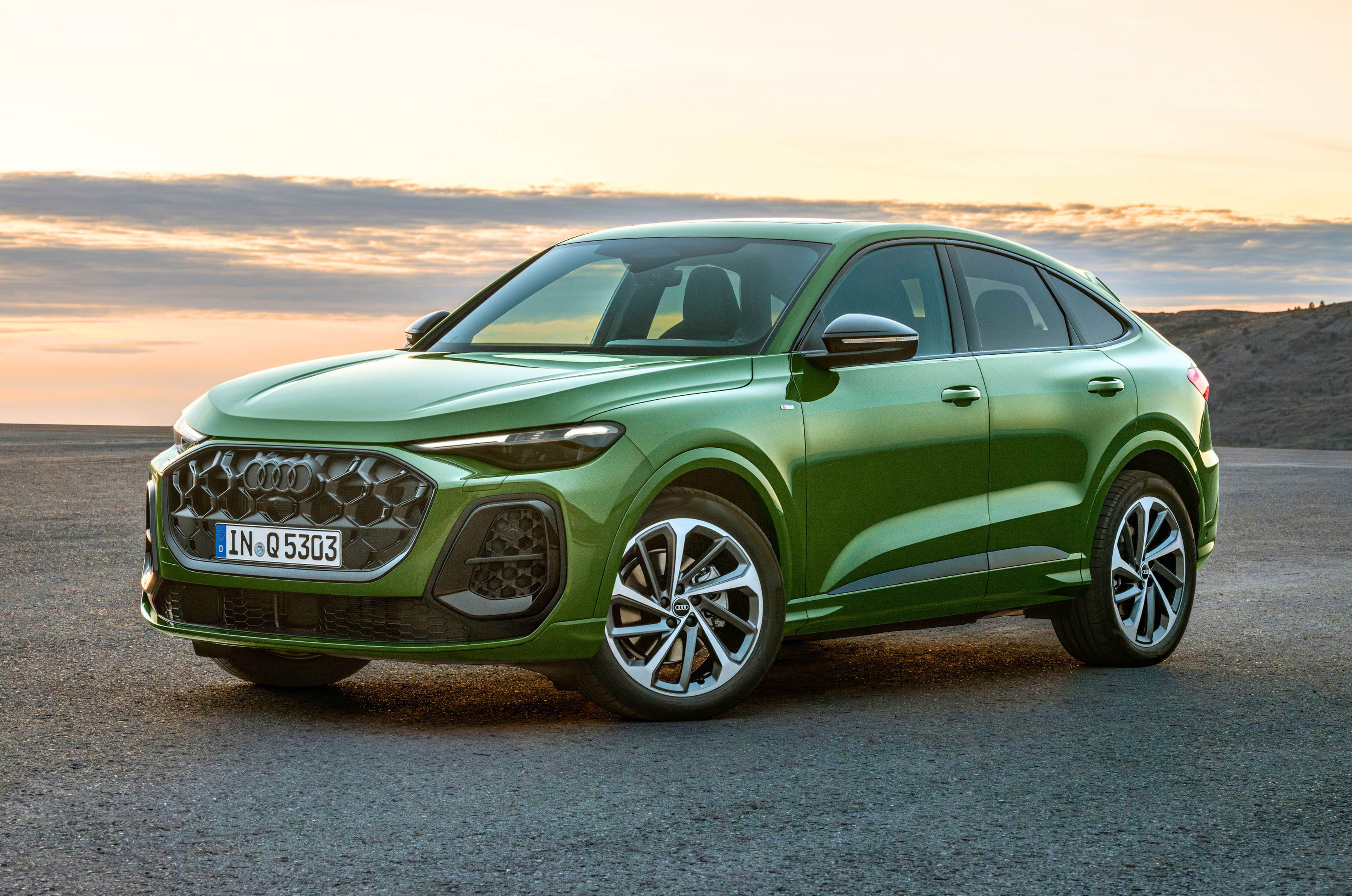 2025 Audi Q5 Sportback front