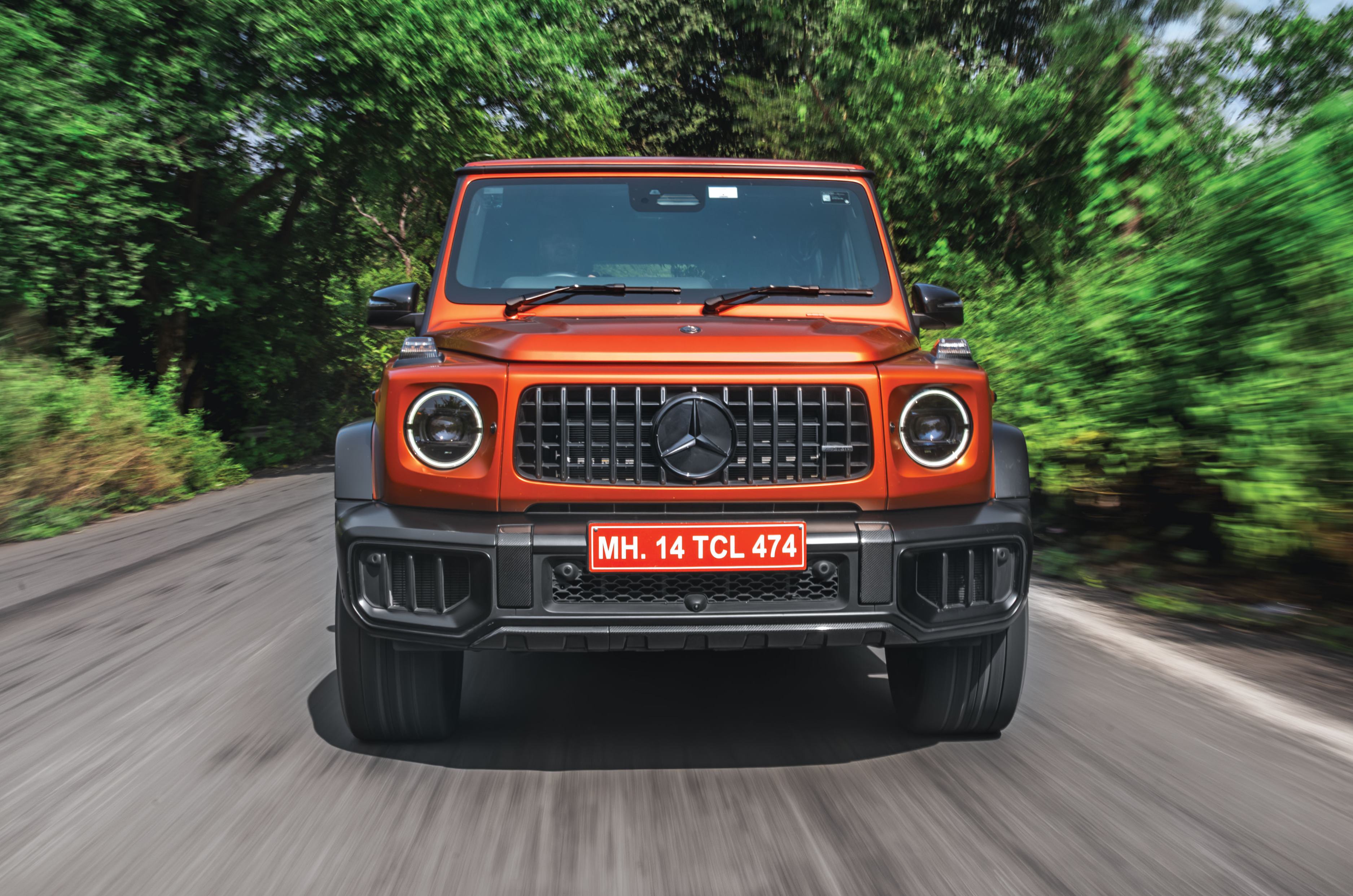 Mercedes AMG G 63 front tracking