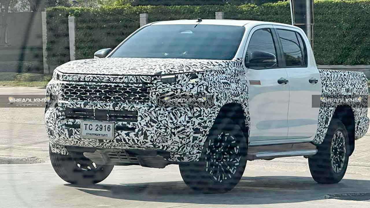 Toyota Hilux Travo Spied Testing – The New Face Of Fortuner?