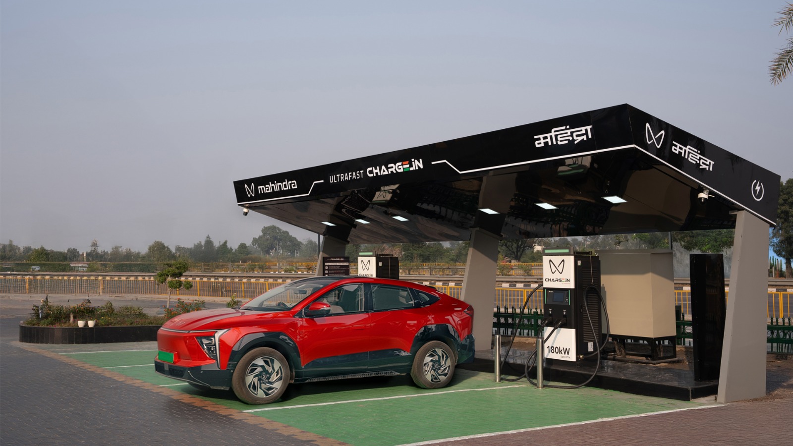 Mahindra Charge_IN 180 kW ultra-fast charging network