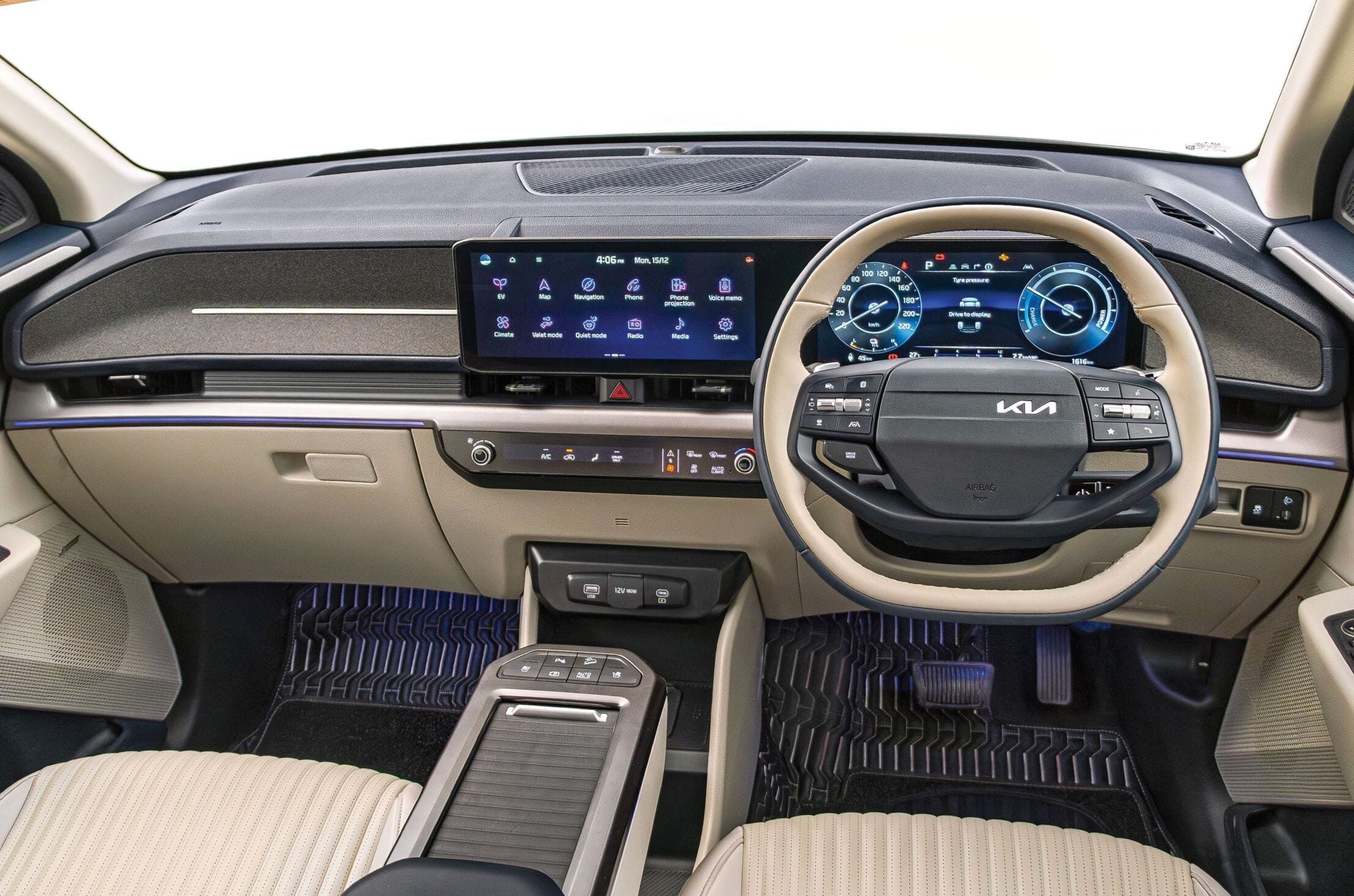 Kia Carens Clavis EV interior